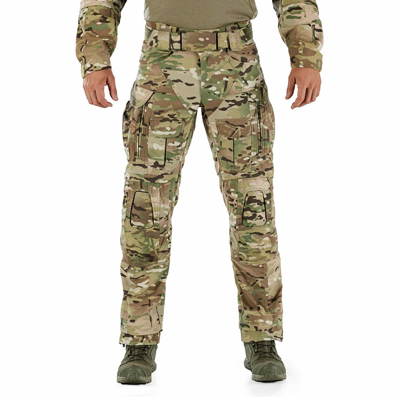 Flame-retardant and tear-resistant combat pants